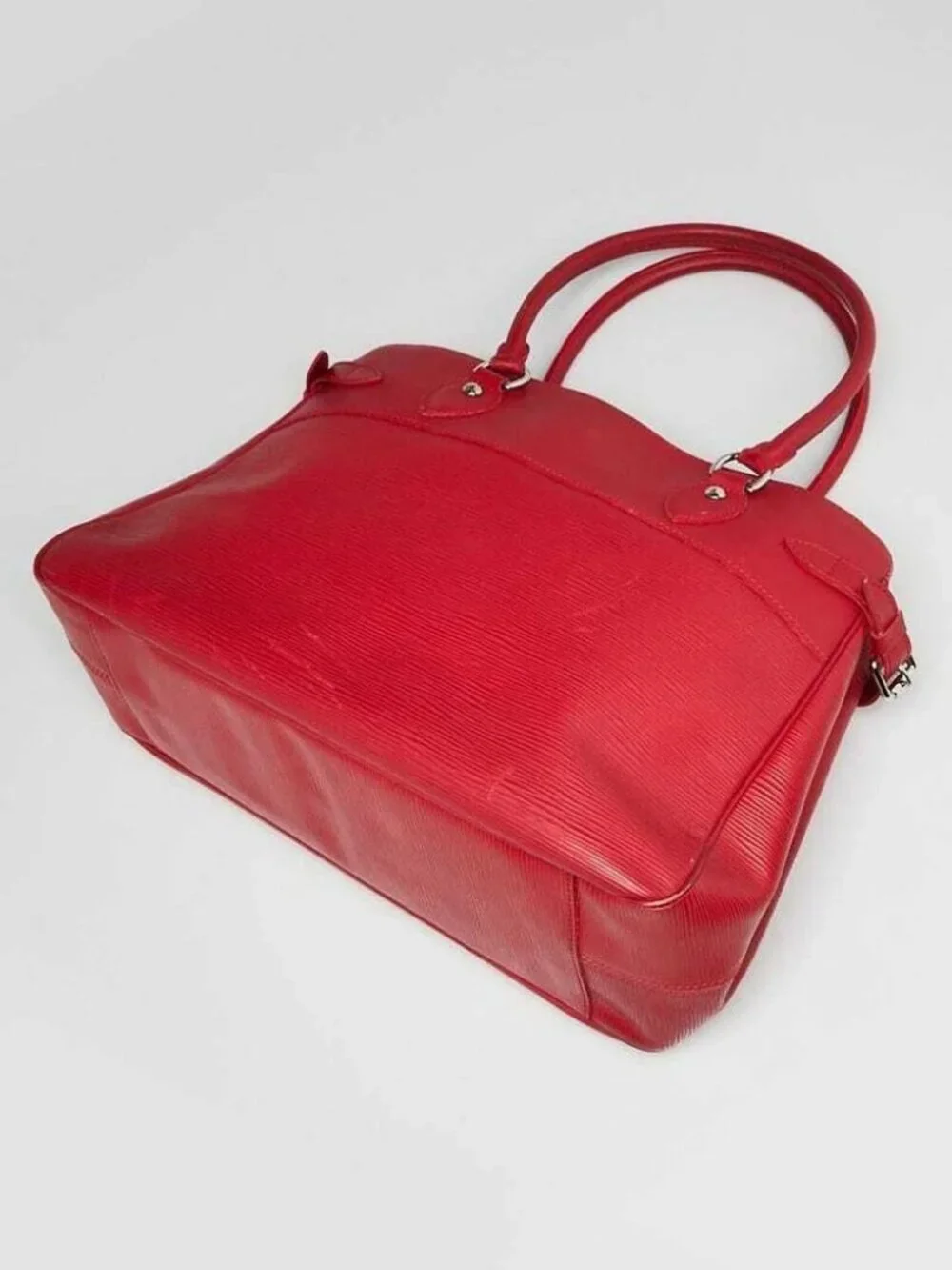Louis Vuitton Rouge Epi Leather Passy GM Bag